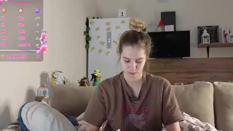 Snapshot of ms_foryou chatting on February 21, 3:45 am Ms ForYOU online show from February 21, 3:45 am