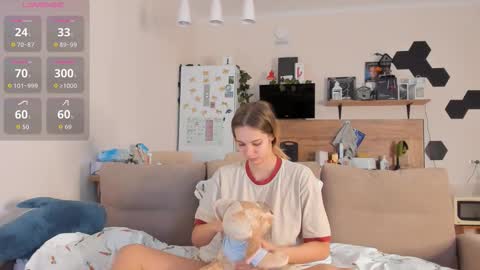 Snapshot of ms_foryou chatting on September 25, 3:38 am Ms ForYOU online show from September 25, 3:38 am