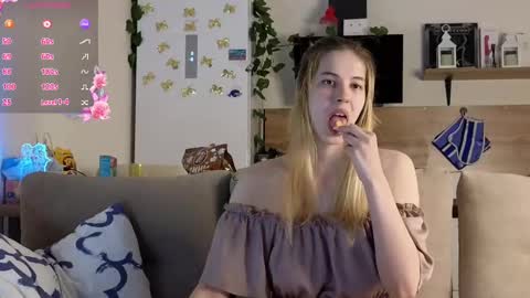 Snapshot of ms_foryou chatting on February 27, 3:15 pm Ms ForYOU online show from February 27, 3:15 pm