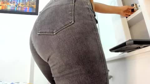 Luna  online show from March 16, 3:31 am