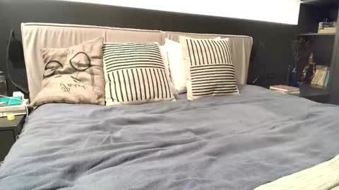 Snapshot of ms_mel chatting on October 9, 7:56 am Melanie online show from October 9, 7:56 am
