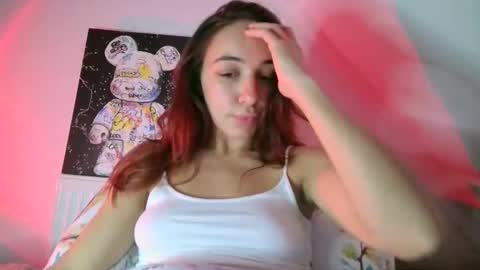 ms_sophiee online show from November 10, 11:33 pm