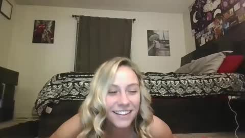 Snapshot of msmariesummers chatting on February 17, 11:00 pm msmariesummers online show from February 17, 11:00 pm