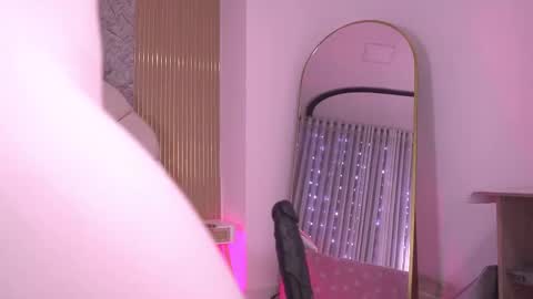 Manuela  online show from February 25, 3:16 am