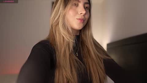 Sophie  online show from February 12, 2:41 pm