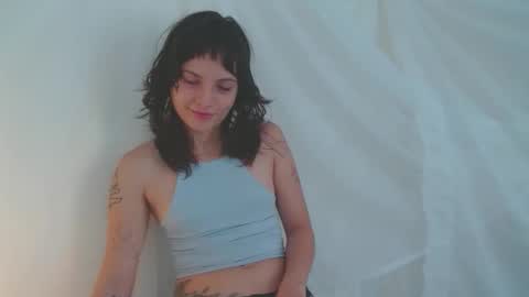   online show from November 21, 5:04 pm