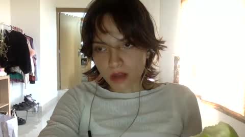   online show from December 17, 5:36 pm