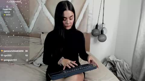 muriell_69 online show from June 5, 4:13 pm