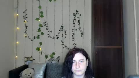 Jeneva online show from April 15, 6:52 pm