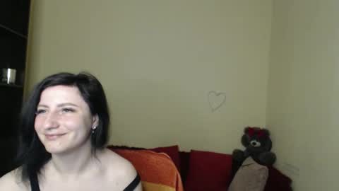Jeneva online show from May 28, 6:11 am