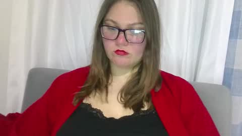 musechic_wild online show from February 28, 7:24 pm