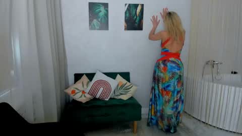Diana online show from June 4, 2:54 pm