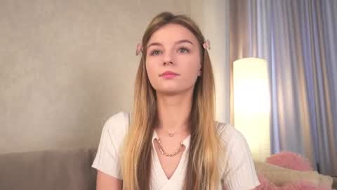 Polly online show from June 16, 1:12 pm