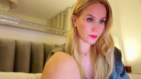 Mya-be Yours P online show from September 28, 9:42 pm