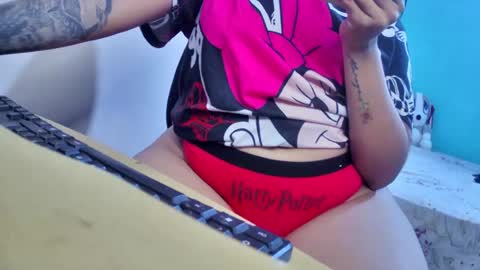 myhoney_hot online show from July 14, 11:37 am
