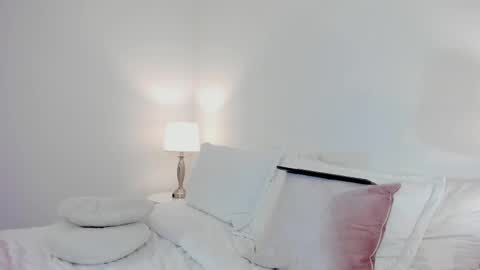 Myle online show from October 31, 2:02 am