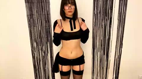 mylittlemolly online show from November 18, 5:47 pm