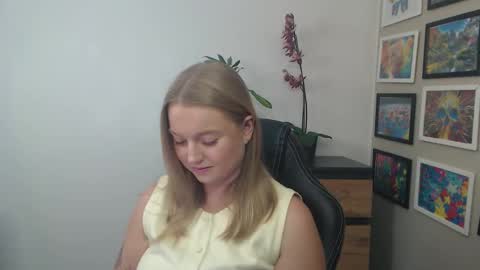 Erica online show from September 9, 1:33 pm