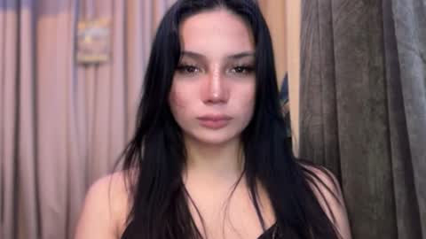 UR GIRL NEXTDOOR online show from May 12, 6:36 pm