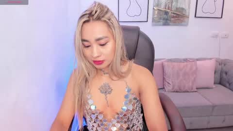 mystic_nova_ online show from May 28, 11:30 am