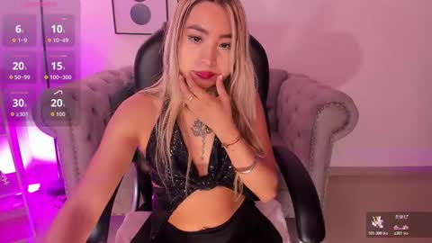 mystic_nova_ online show from March 8, 11:36 am