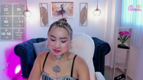mystic_nova_ online show from May 20, 11:29 am