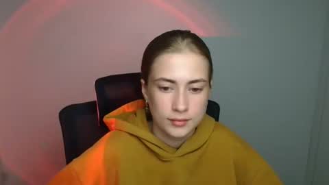 Emelie online show from September 16, 5:15 am