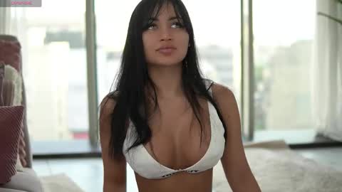 mysticlayla online show from June 4, 3:45 am