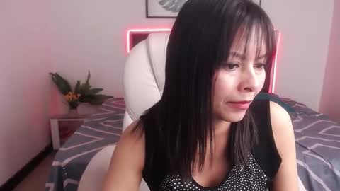 Snapshot of mysticmature chatting on January 22, 1:53 am Mystic online show from January 22, 1:53 am