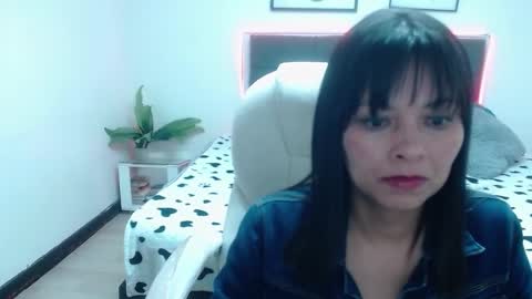 Snapshot of mysticmature chatting on January 19, 2:25 am Mystic online show from January 19, 2:25 am
