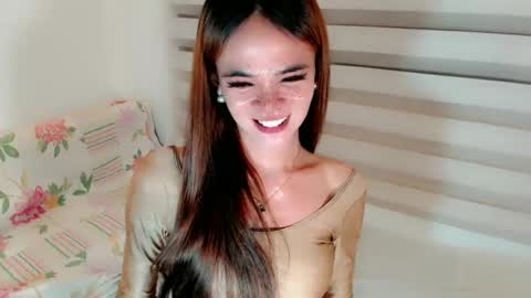 Krestine Mae online show from June 19, 11:46 am