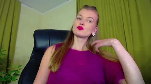 mysticvenus_ online show from October 31, 6:01 pm