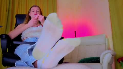 mysticvenus_ online show from May 8, 7:00 am