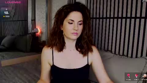 Angeline online show from June 22, 8:06 pm