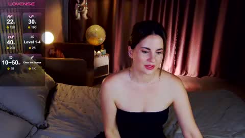Angeline online show from July 25, 8:49 pm