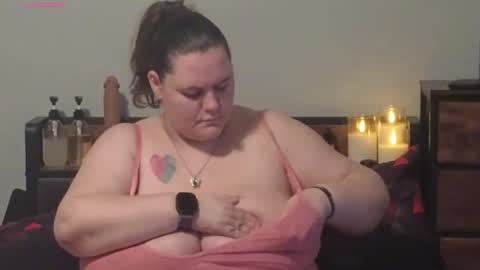 Mzjuicybootay online show from November 25, 11:34 am