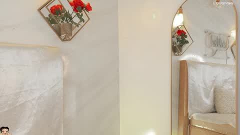 naamah_b online show from March 25, 2:42 pm