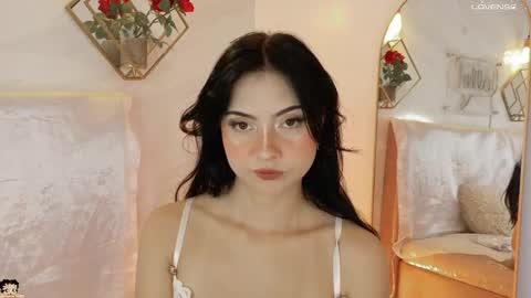 naamah_b online show from May 28, 2:59 pm