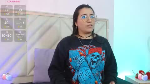 Snapshot of naanaky_tay chatting on September 14, 12:14 pm TARA online show from September 14, 12:14 pm