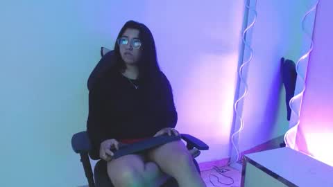 Snapshot of naanaky_tay chatting on September 10, 1:44 pm TARA online show from September 10, 1:44 pm
