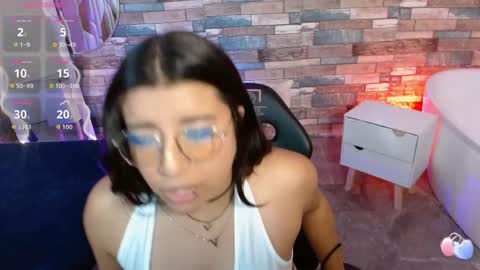 Snapshot of naanaky_tay chatting on September 23, 11:52 am TARA online show from September 23, 11:52 am
