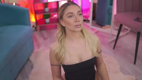 Nadia online show from February 20, 6:12 am