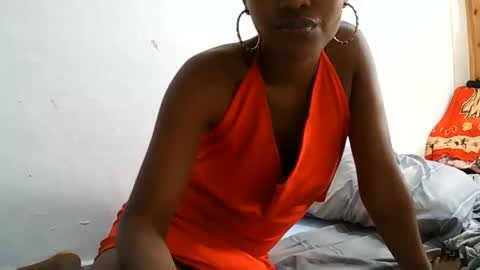 nah296652 online show from May 24, 8:02 am