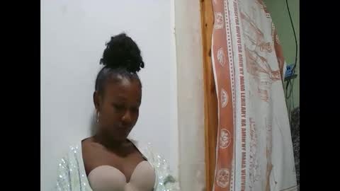 nah296652 online show from June 4, 8:13 pm