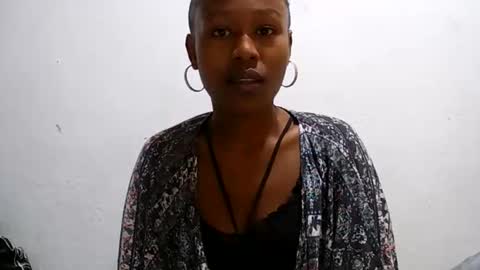 nah296652 online show from June 7, 1:40 pm