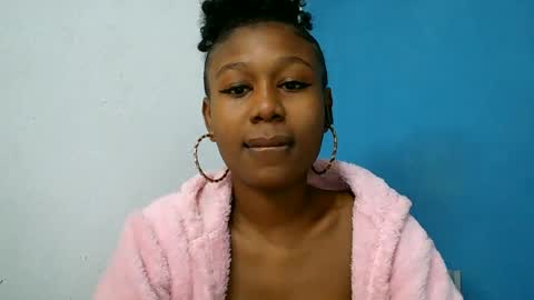 nah296652 online show from July 7, 7:23 am