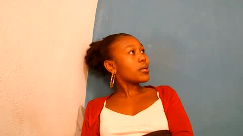nah296652 online show from July 2, 6:08 am
