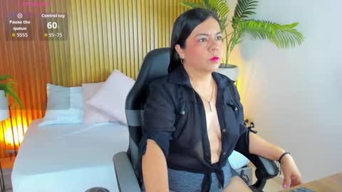 N A H I A online show from November 29, 12:20 pm