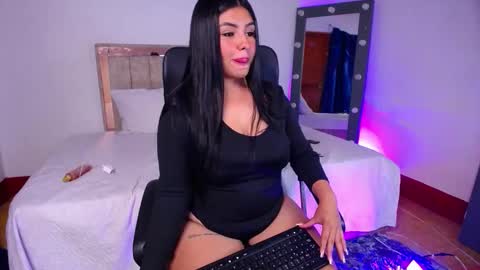 Nahomi online show from March 6, 10:27 pm