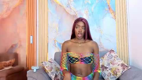 Nahomy  online show from October 27, 9:42 pm